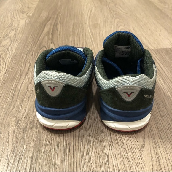 New Balance 990v5 Sneaker Toddler Size 5.5M Andromeda Blue/Red IC990NC5‎ - Picture 3 of 9